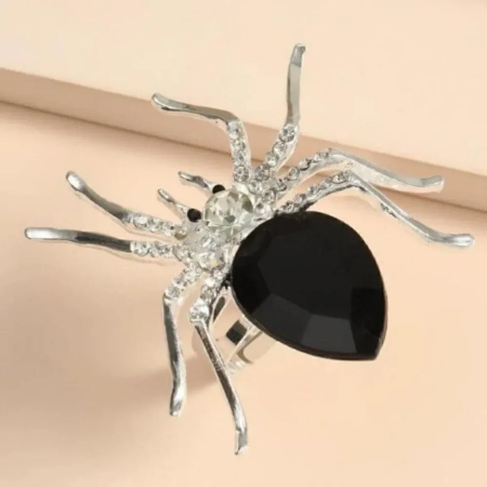 BLACK CRYSTAL INLAID DIAMOND SPIDER RING